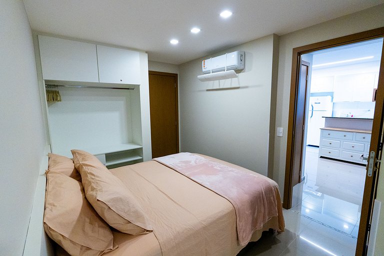 2 qtos Novíssimo na Quadra do Mar