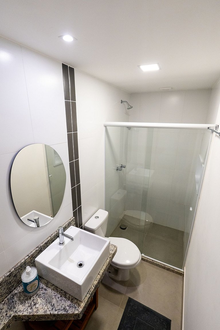 2 qtos Novíssimo na Quadra do Mar