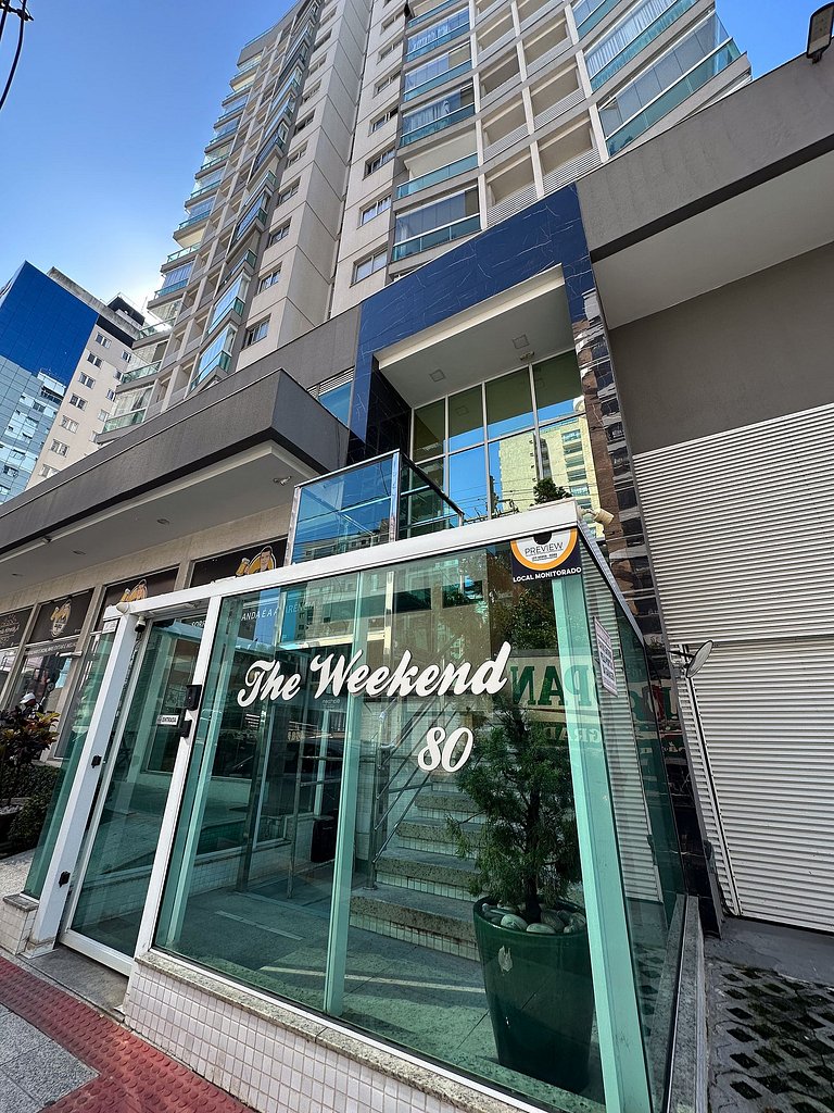 Apê com linda vista para o mar