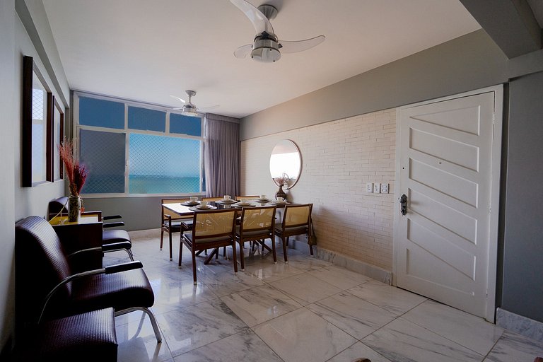 Frente Mar com Vista Espetacular