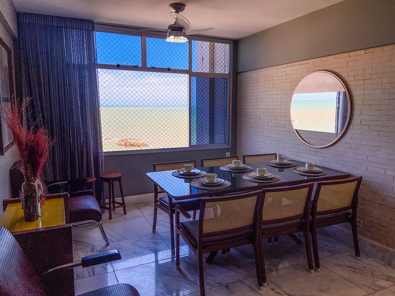 Frente Mar com Vista Espetacular