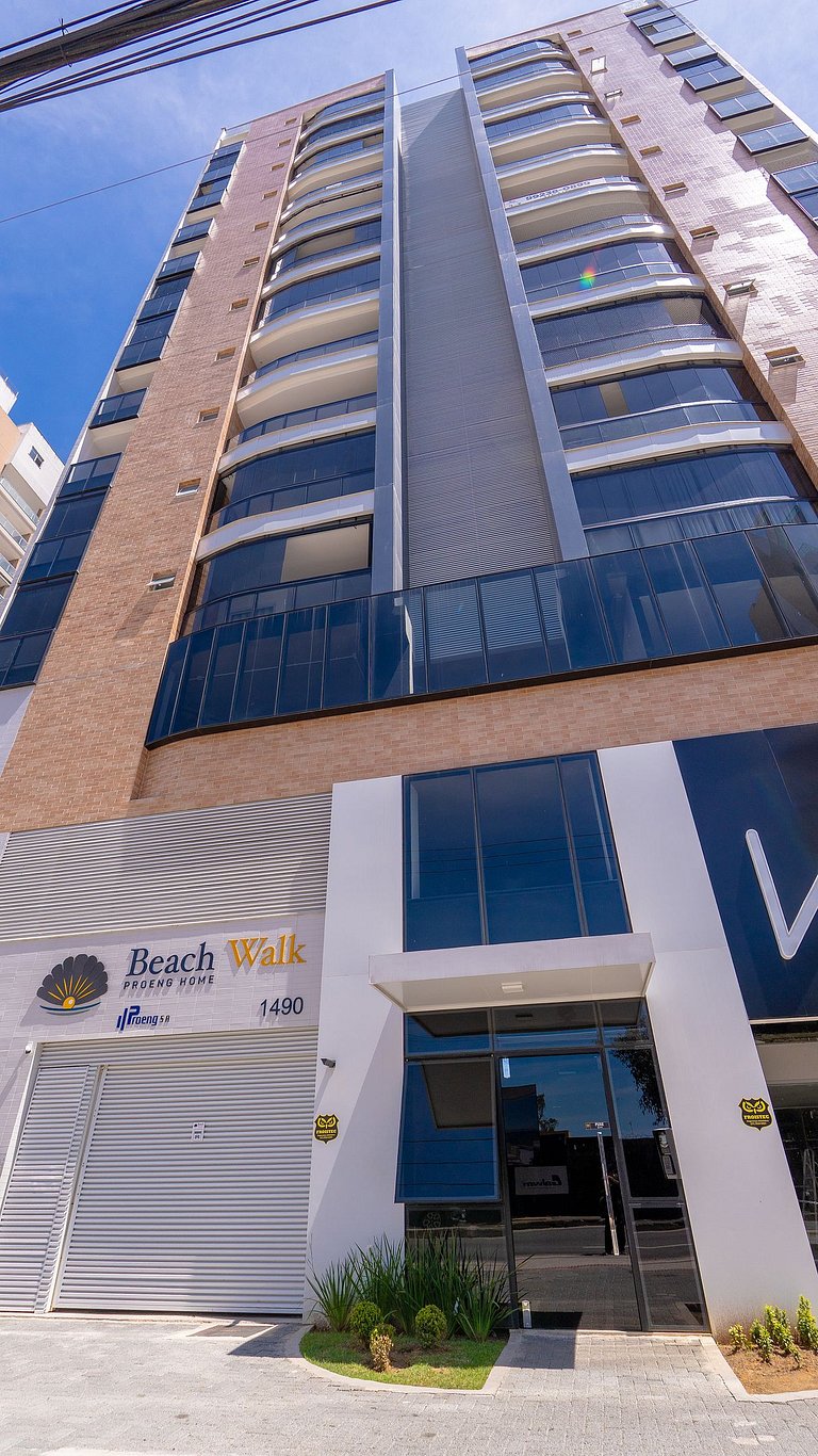 2 quartos a poucos metros da Praia