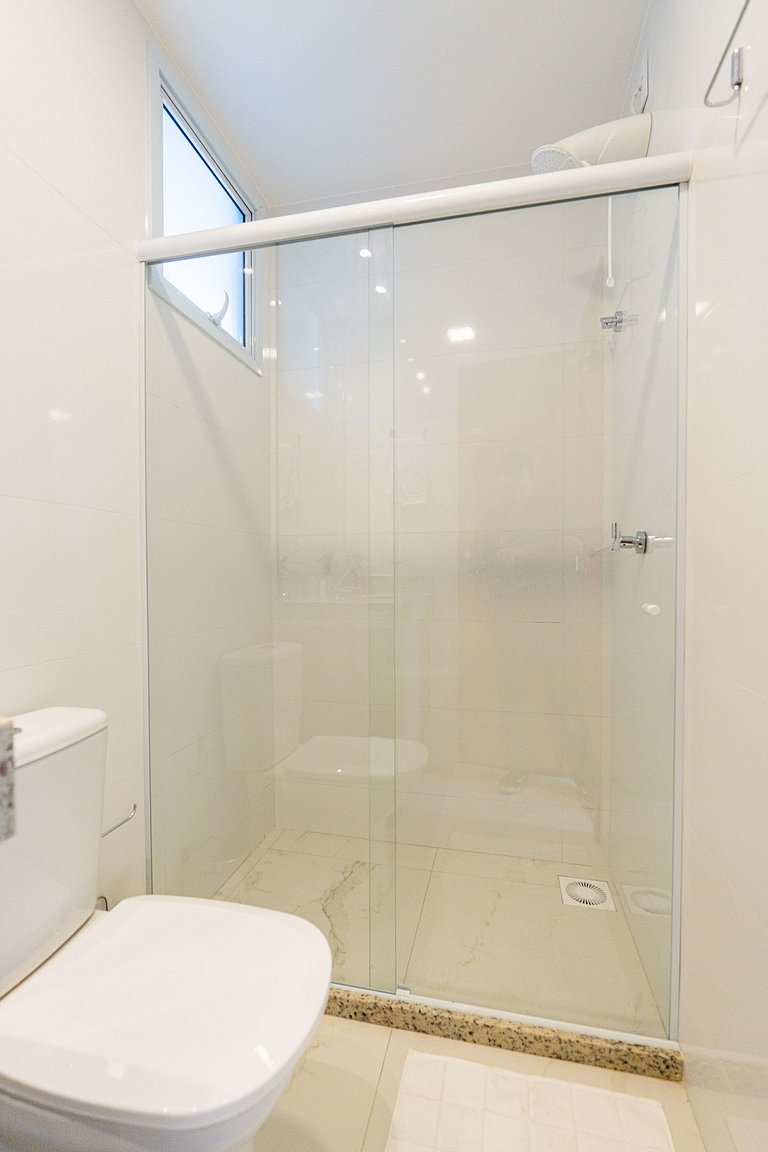 2Q Conforto e modernidade a poucos metros do mar