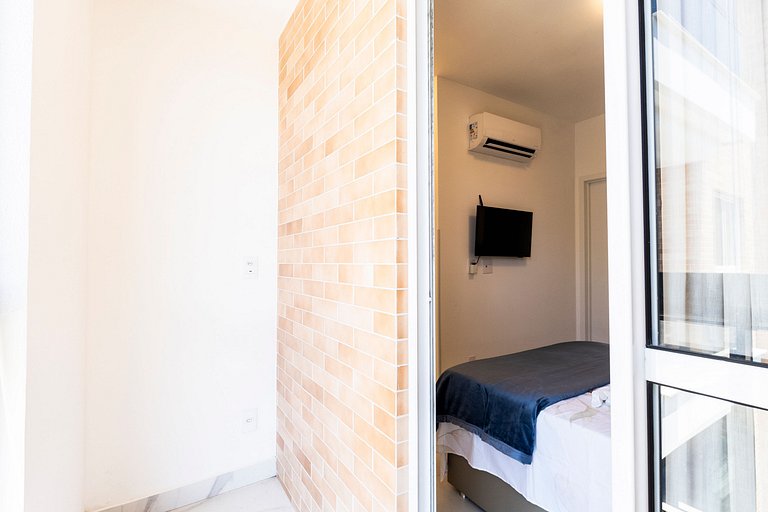 2 quartos a poucos metros da Praia