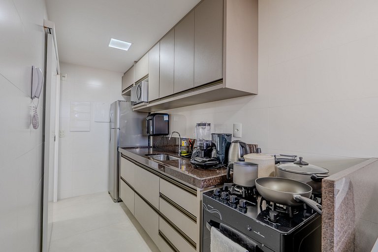 Apto Confortável | Ótima Localização | Praia 2min