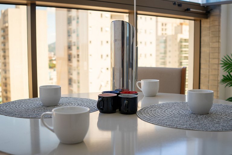 Apto Confortável | Ótima Localização | Praia 2min